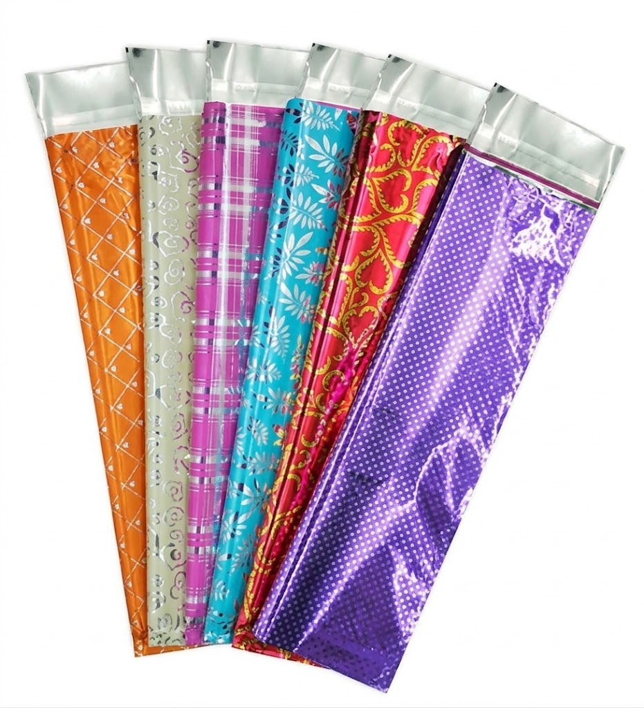 77074725-662a-43b6-8505-8fdb9b4bbb76.jpeg Metalize Yapışkanlı Hediye Poşeti 12×17 cm 1 Paket (100 Adet) - Görsel 1